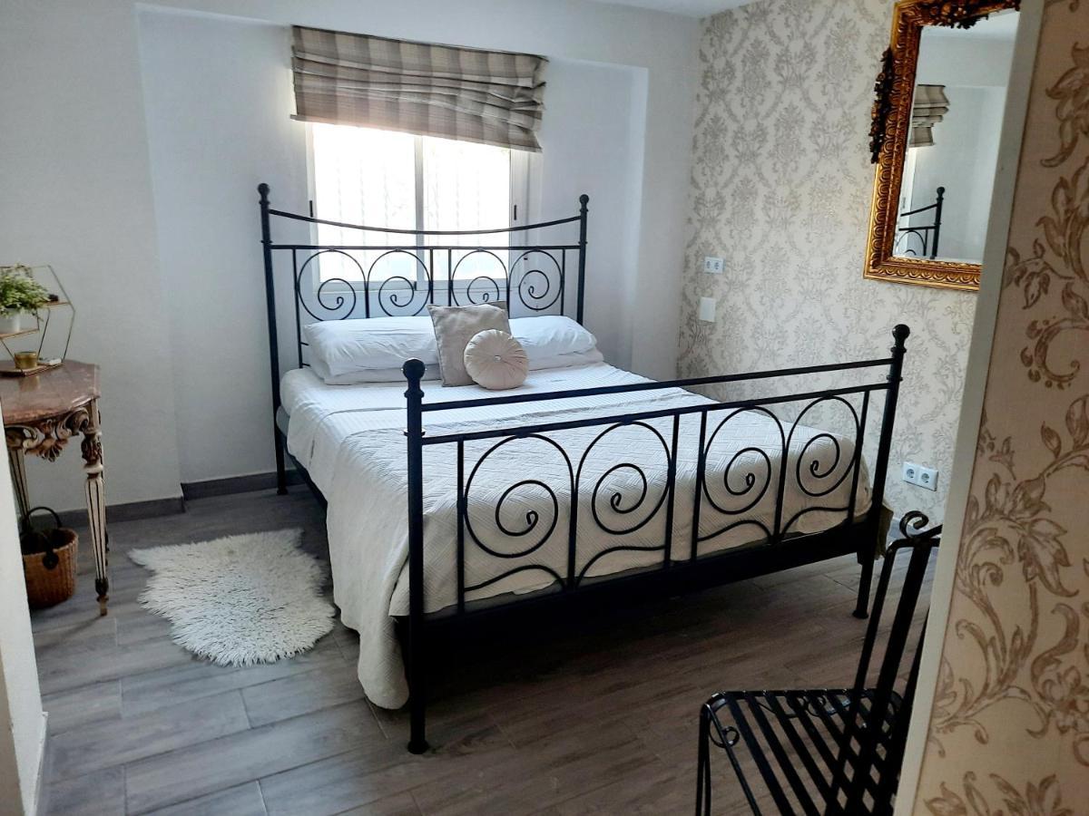 Fabulous Detached Large Villa 5 Bedrooms 3 Bathrooms Backing Onto Villamartin Golf Course Villamartin (Valencia) Exterior foto