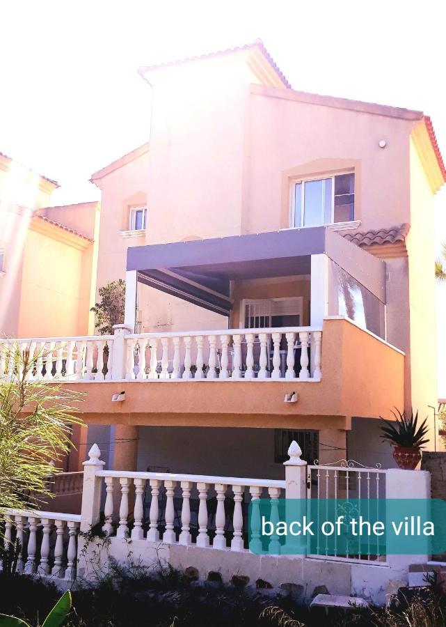 Fabulous Detached Large Villa 5 Bedrooms 3 Bathrooms Backing Onto Villamartin Golf Course Villamartin (Valencia) Exterior foto