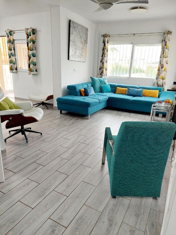 Fabulous Detached Large Villa 5 Bedrooms 3 Bathrooms Backing Onto Villamartin Golf Course Villamartin (Valencia) Exterior foto