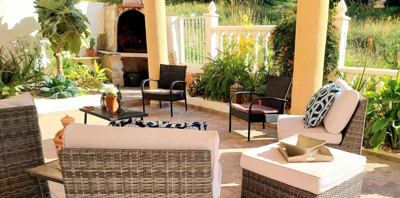 Fabulous Detached Large Villa 5 Bedrooms 3 Bathrooms Backing Onto Villamartin Golf Course Villamartin (Valencia) Exterior foto