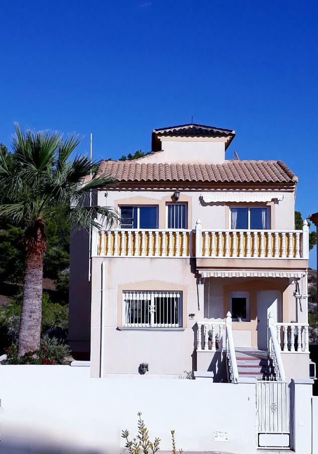 Fabulous Detached Large Villa 5 Bedrooms 3 Bathrooms Backing Onto Villamartin Golf Course Villamartin (Valencia) Exterior foto