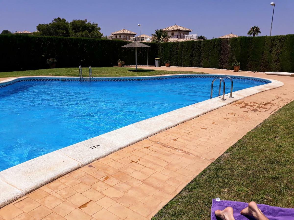 Fabulous Detached Large Villa 5 Bedrooms 3 Bathrooms Backing Onto Villamartin Golf Course Villamartin (Valencia) Exterior foto